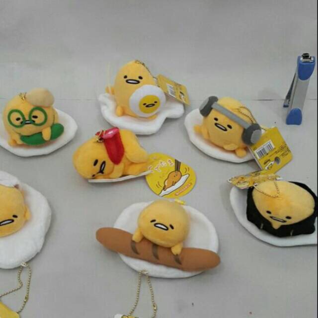 Gantungan Tsum Tsum Gudetama