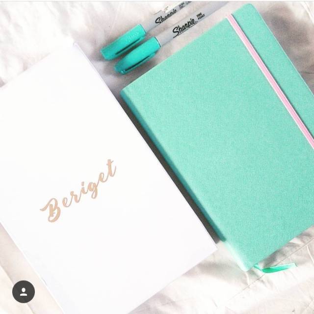 

CUSTOM AGENDA KULIT ISI DOTTED