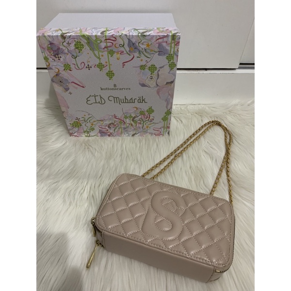 Preloved yura bag buttonscarves