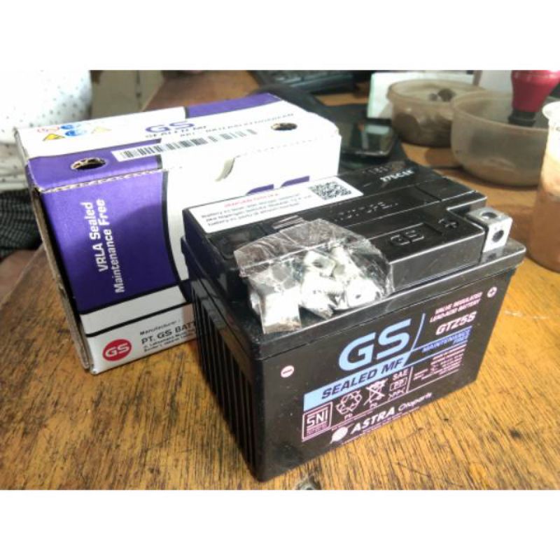 AKI ACCU GS ASTRA MOTOR BEAT LAMA BEAT FI SCOOPY LAMA SCOOPY FI DAN VARIO 110 GTZ5S ORIGINAL