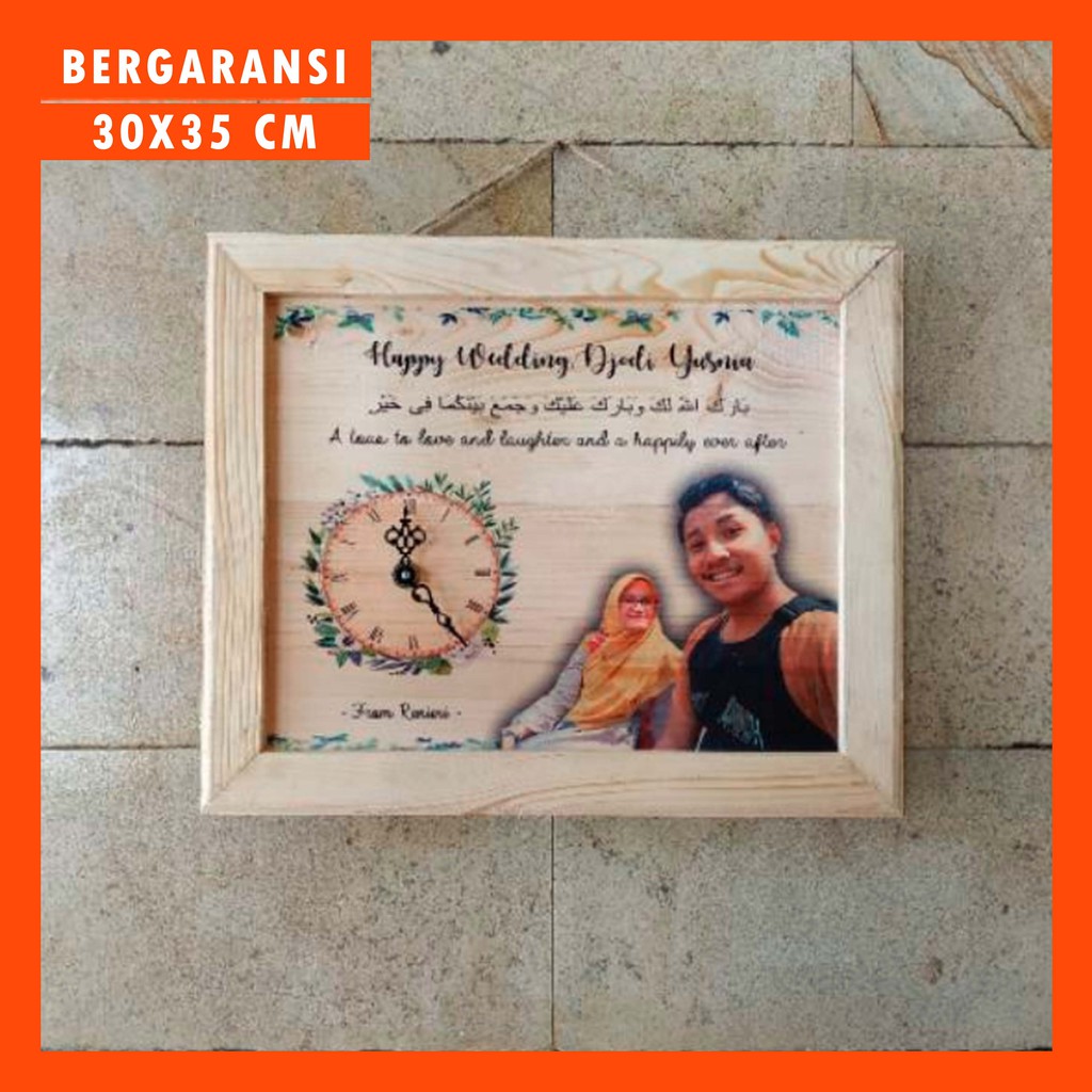 FOTO KAYU | JAM KAYU | JAM DINDING KAYU | JAM SKETSA | JAM LUKIS KAYU | LUKIS KAYU  25x35 cm