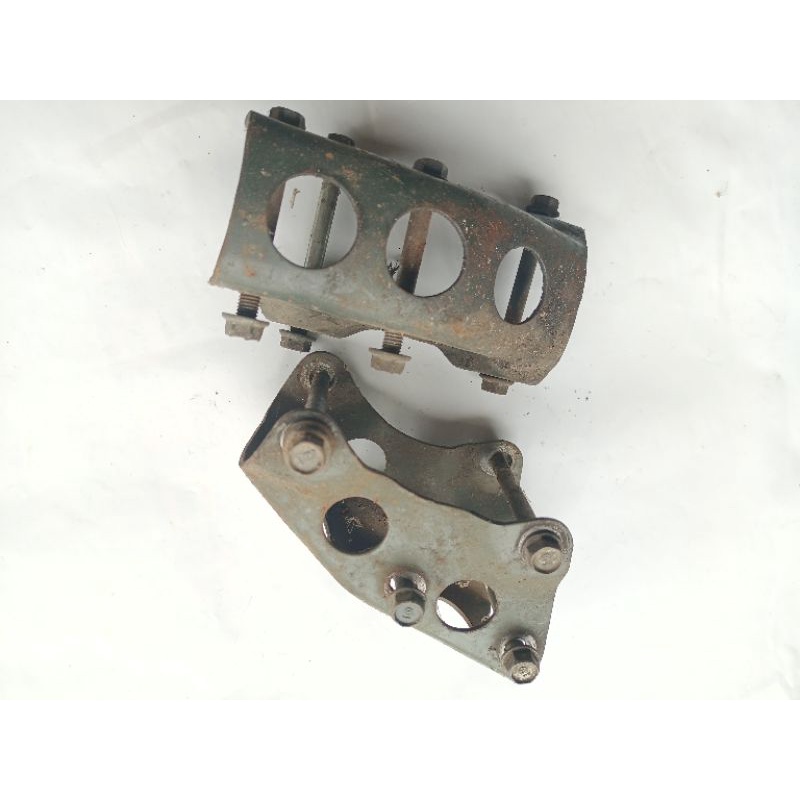 pangkon breket mesin honda gl100 gl max pro megapro ori dudukan mesin set baut ori honda gl100 gl ma