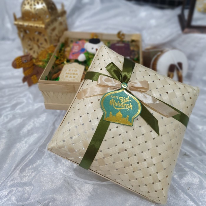 

Paket box hampers lebaran kue kering toples murah 53
