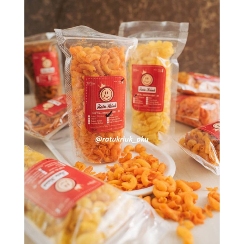 

Makaroni Ratu Kriuk Tasikmalaya Jawa Barat 80gr / Macaroni Goreng / Snack Gurih / Cemilan