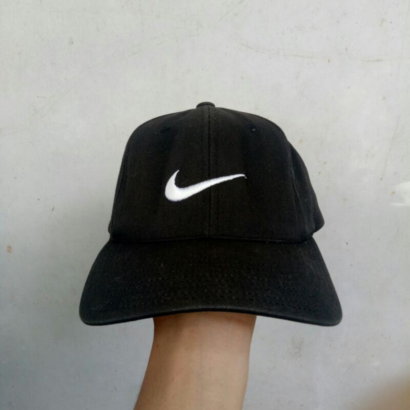 Topi Nike Vintage Second