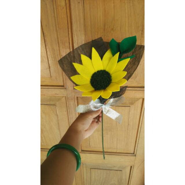 

Single sunflower (buket bunga matahari)