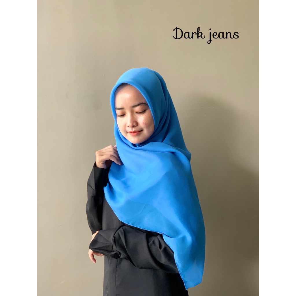 Daily hijab Bella square 115x115 | bela kerudung | potton |  jilbab hijab segi empat | double hycon bella hycoon-bella dark jeans