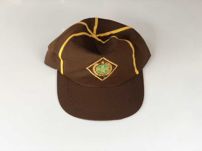 TOPI PRAMUKA BERGARIS KUNING