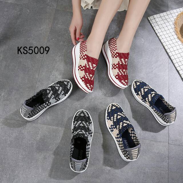 Sepatu KeLsey Rajut Wedges KS5009