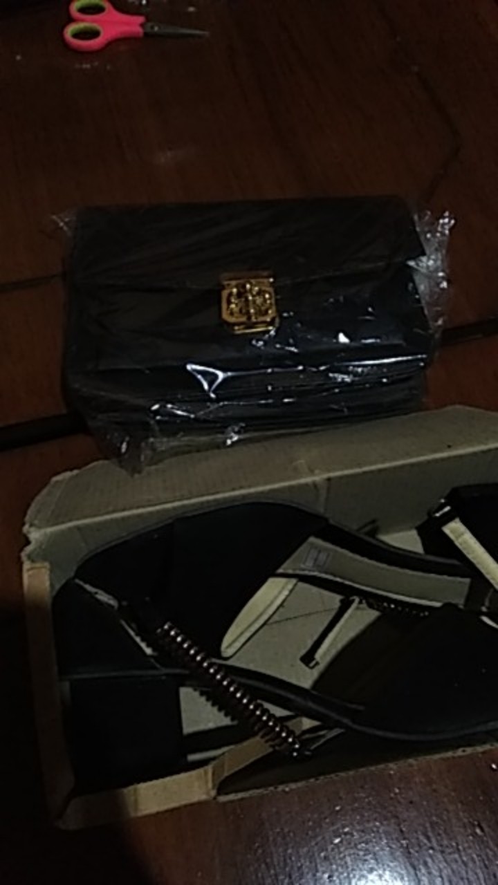 Set Rn 01 & Stella Black