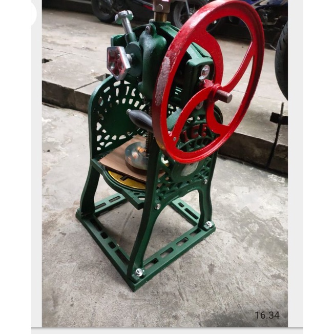 alat mesin serut es batu manual / alat penghancur es batu manual serutan es batu