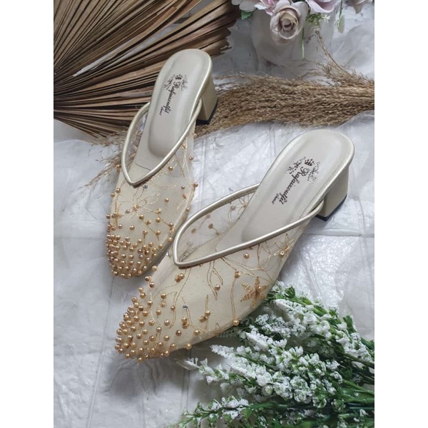 sepatu Akila gold abstrak tinggi 5cm tahu