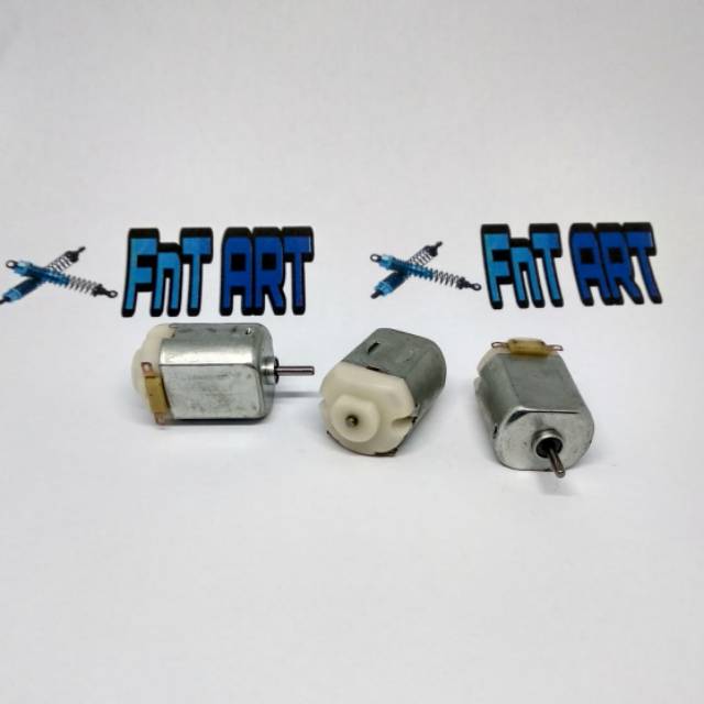 Dinamo RC mobil rock crawler 4x4 off-road jeep