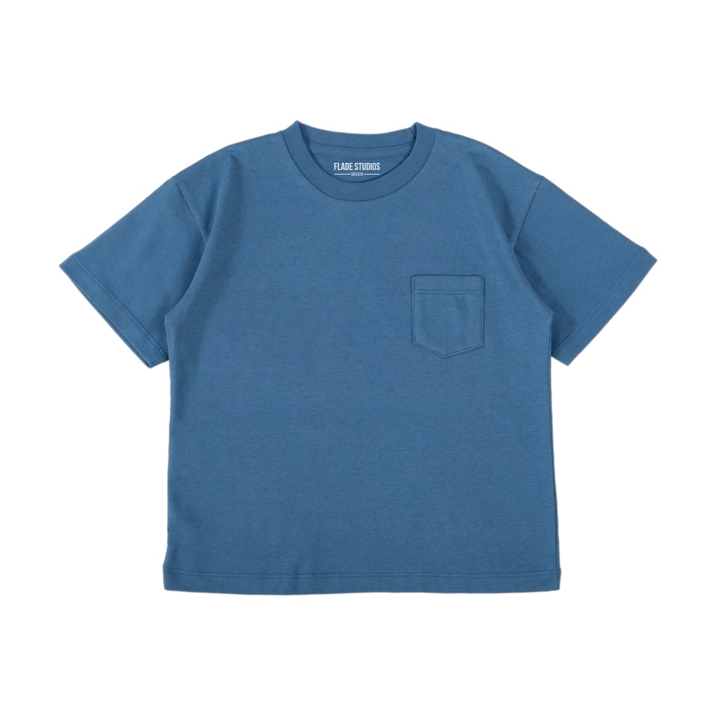 

ID FLADE STUDIOS - FLADE KIDS T-SHIRT POCKET TEE OVERSIZE - KAOS OVERSIZE ANAK STEEL BLUE