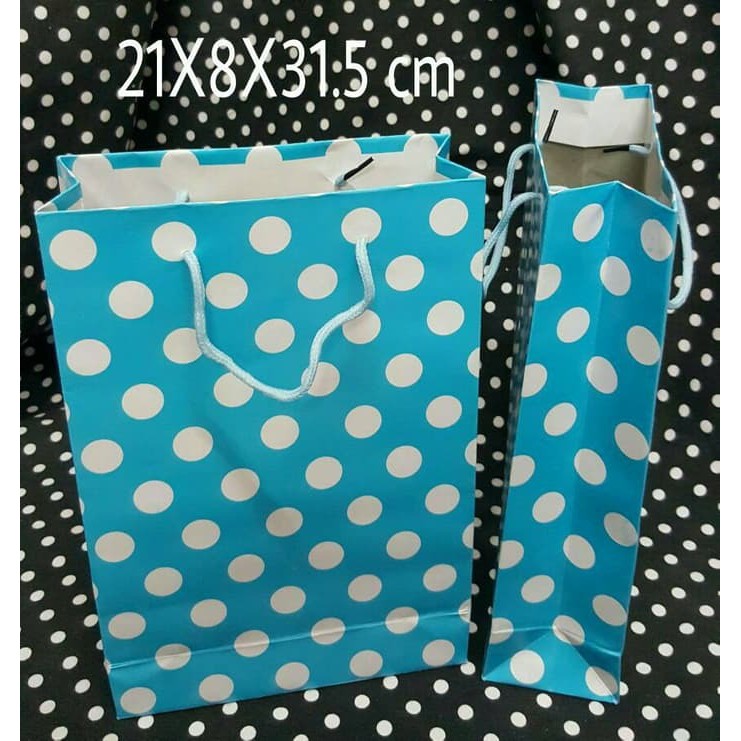 

PARTY EQUIPMENT - Paper Bag Polkadot Biru 21x8x31.5 cm by Queenballoon - LIMITED
