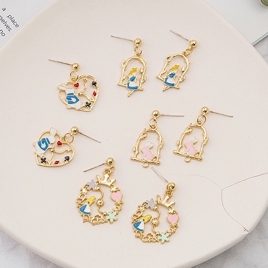 Anting Tusuk Desain Kartun Alice bunny Bahan 925 silver needle Untuk Wanita