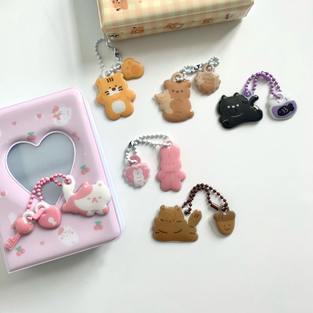 Set Gantungan Kunci / Tas / Earphone / Album Foto Dua Sisi Motif Harimau / Kucing / Beruang / Kelinci