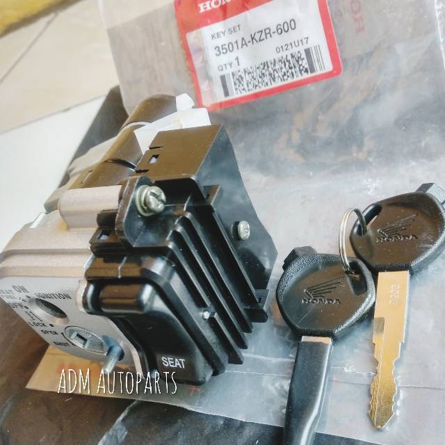 KUNCI KONTAK SET PLUS BUKA JOK HONDA VARIO TECHNO125 Fi OLD-(TH 2012 SAMPAI 2014) KZR ORI-1