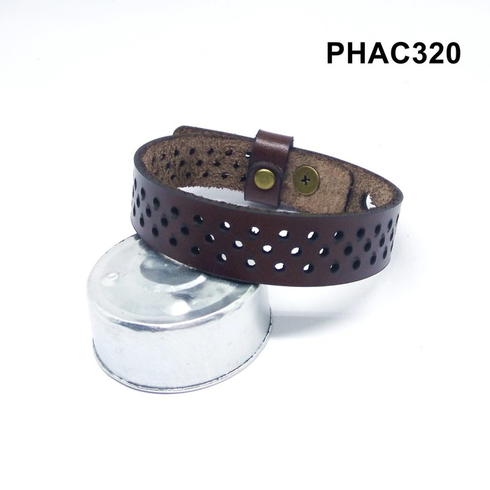 Gelang kulit asli laser cut motif bolong bracelet warna coklat PHAC320