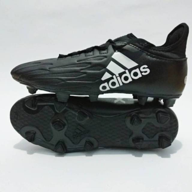Temukan HARGA GROSIR TERMURAH SEPATU BOLA ADIDAS 38 39 40 41 42 43
