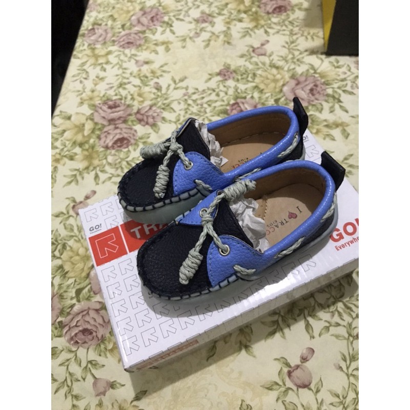 Sepatu anak tracce original