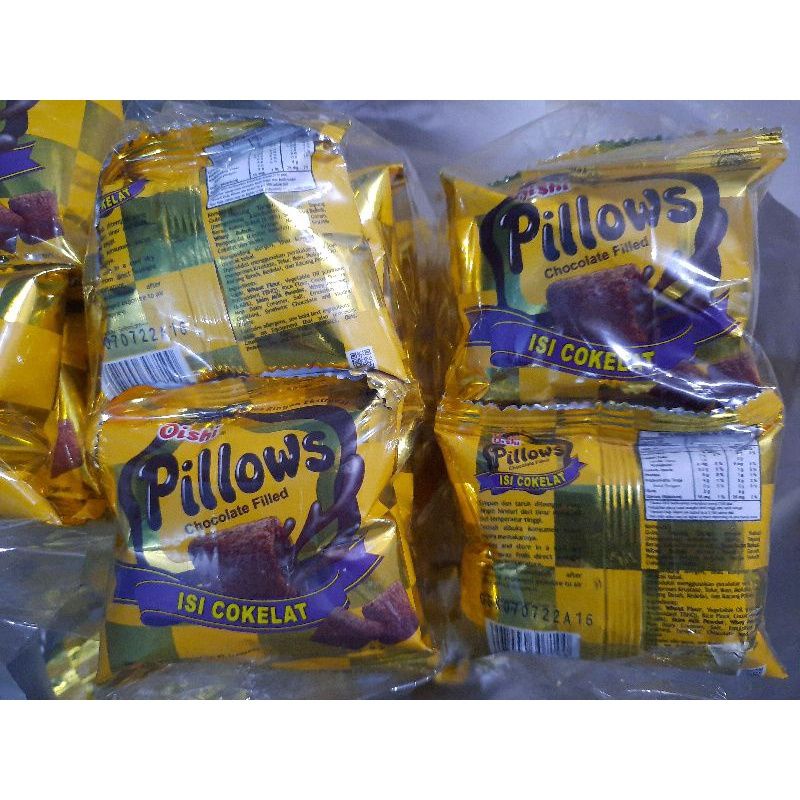 

Osihi Pillow Snack Rasa Coklat 1 Renceng ( isi 10pcs) ukuran besar 12grm