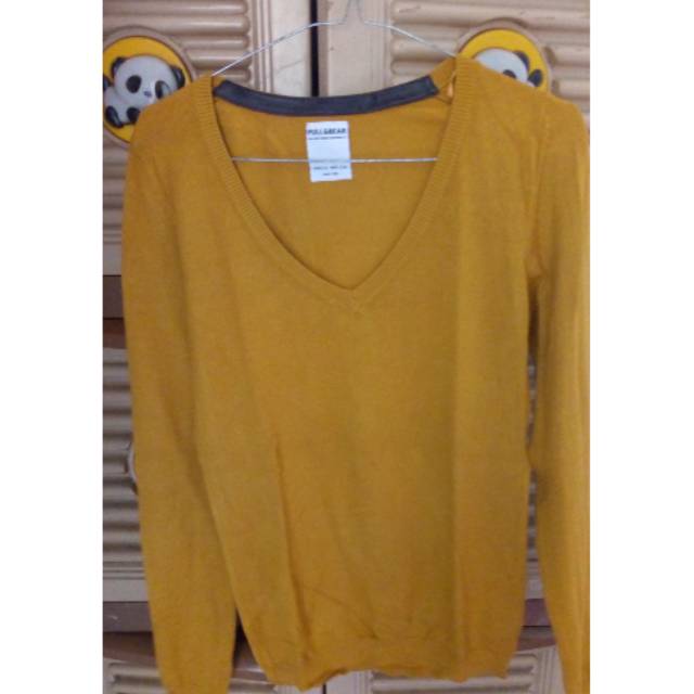 Sweater pull and bear