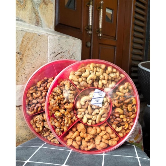 

Kacang Mete Sekat 5 Rasa