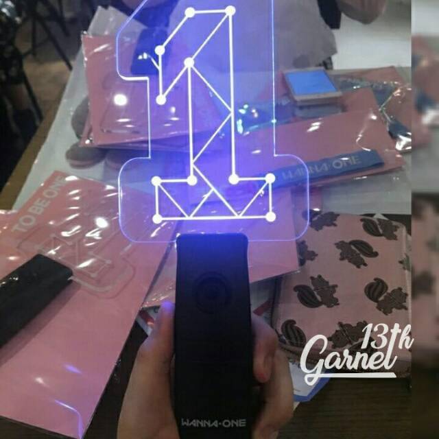 [READY] WANNA ONE OFFICIAL LIGHTSTICK ORIGINAL