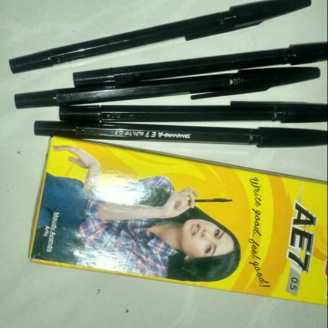 

Bolpen standar