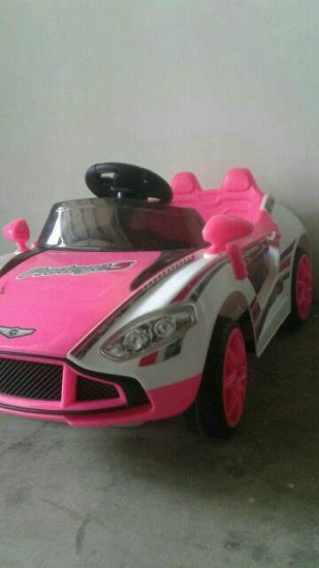 MOBIL AKI 7688 COCOK BUAT KADO