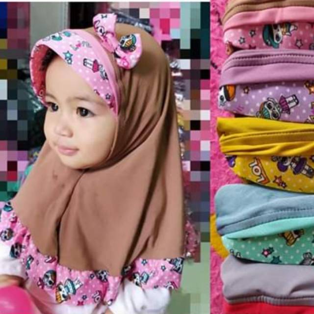 Hijab anak tali belakang salur