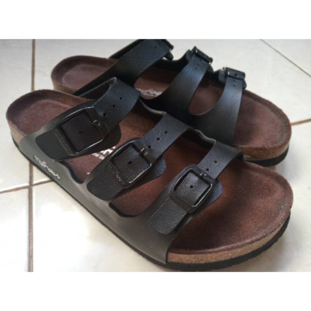 Sandal kesehatan Myfeet