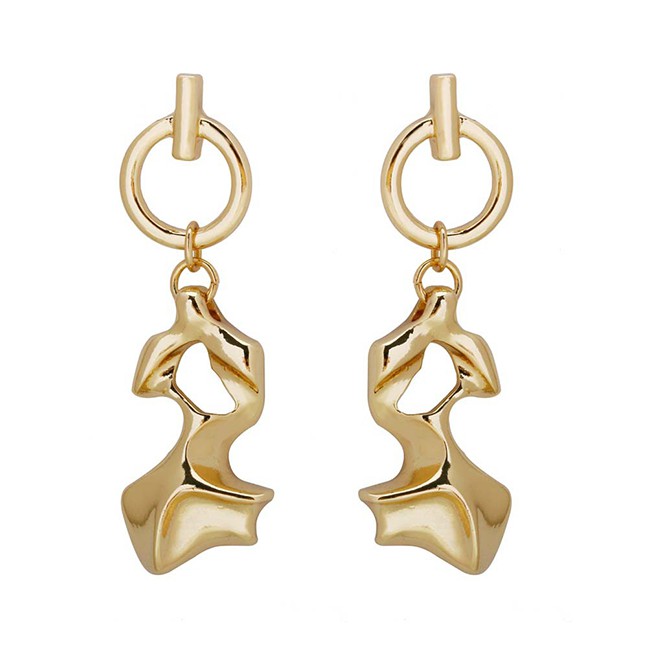 LRC Anting Tusuk Fashion Gold Metal Irregular Glossy Earrings F69825