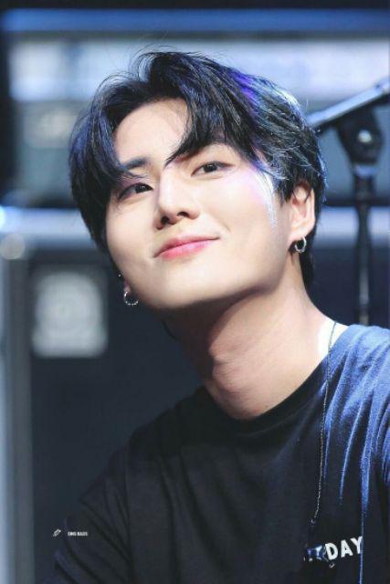 Bantal Snack Uk.30x40cm Motif Big Sheet Bahan Nilex