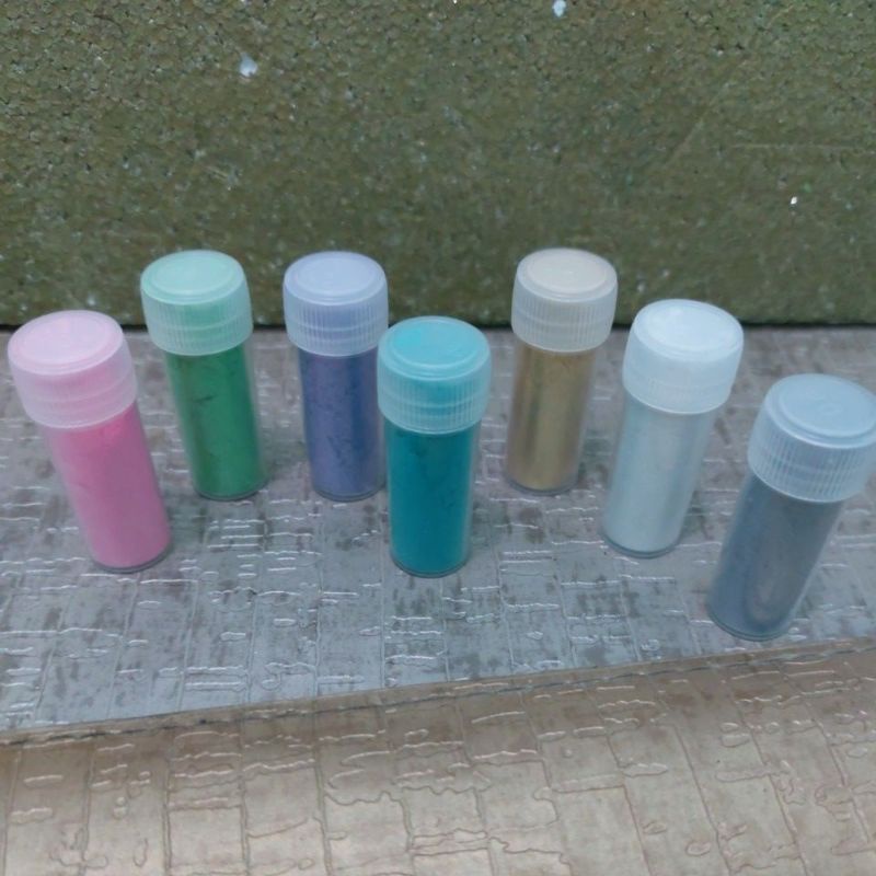 

Luster dust 1,7gram 1 botol 1 warna