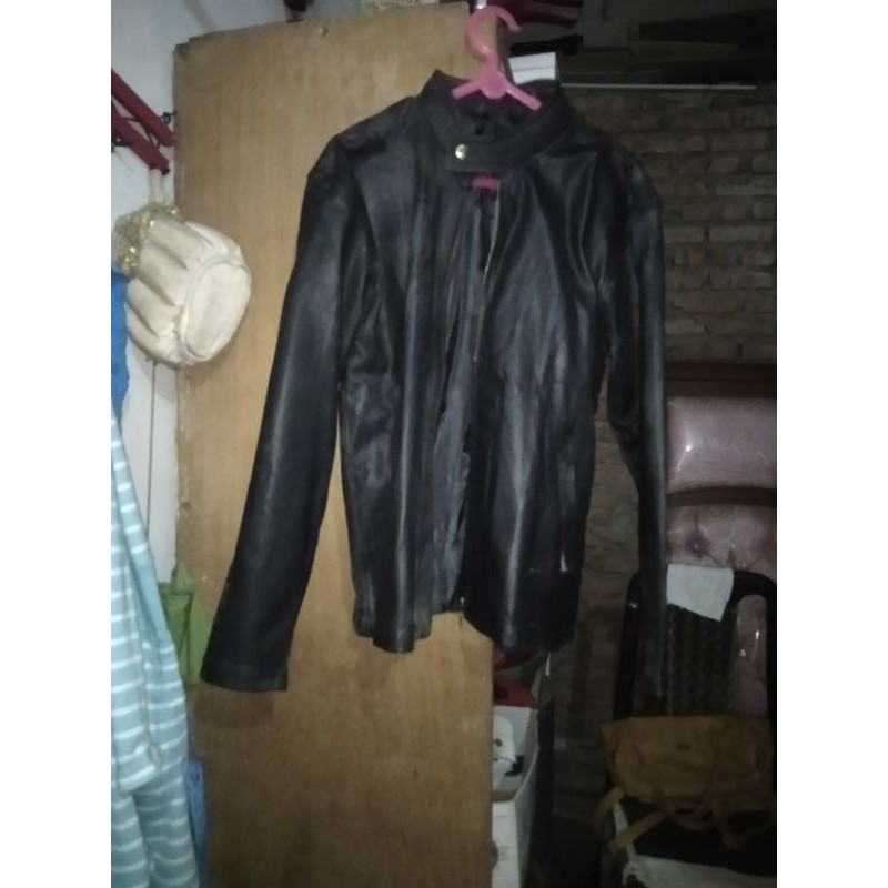 Jeket Kulit Wanita Hitam
