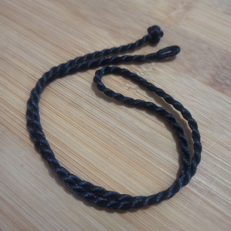 KALUNG TALI SUTRA HITAM TEBAL P45