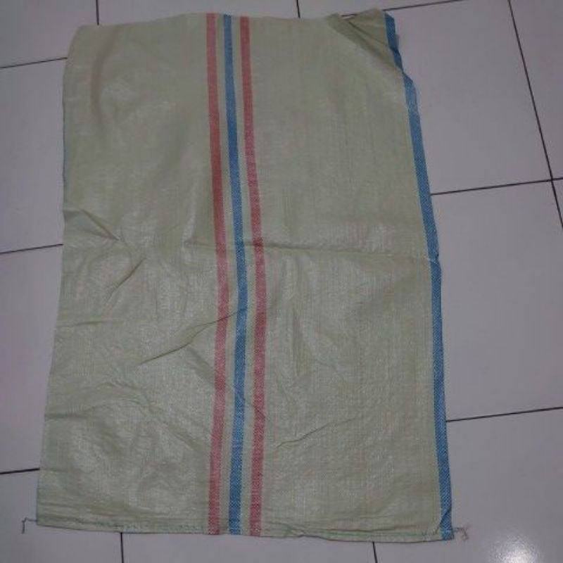goni karung plastik 100 kg