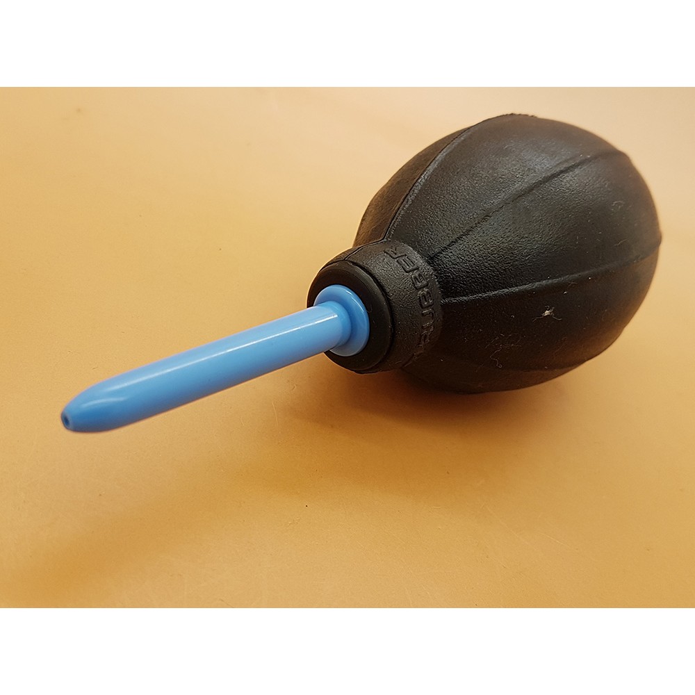 Rubber Blower ( Pompa Debu ) DEKKO Warna hitam