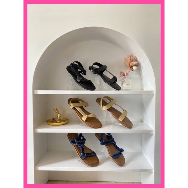 CHARLES & KEITH (CK) - 443 (SANDAL) WANITA