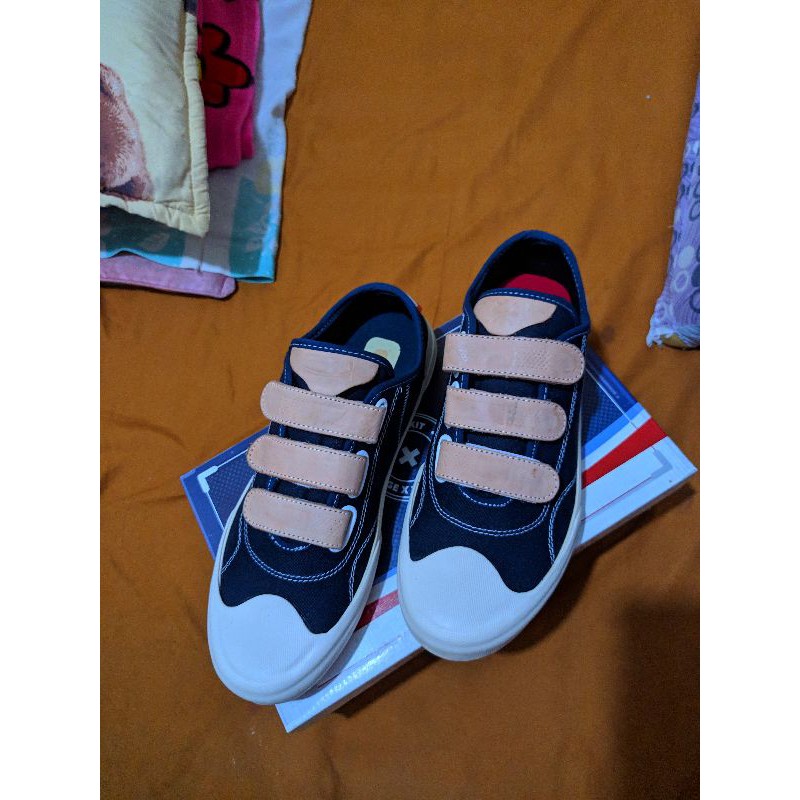 Sage Footwear x Hansaplast BNIB NEW