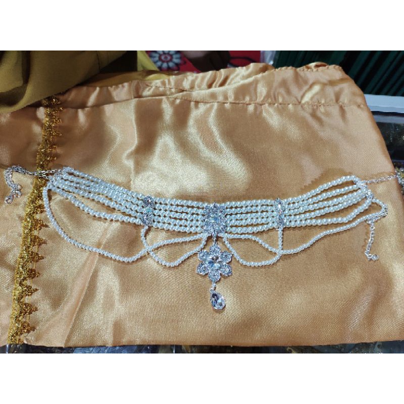 kalung kebaya/kalung gaun/hiasan dahi kebaya.