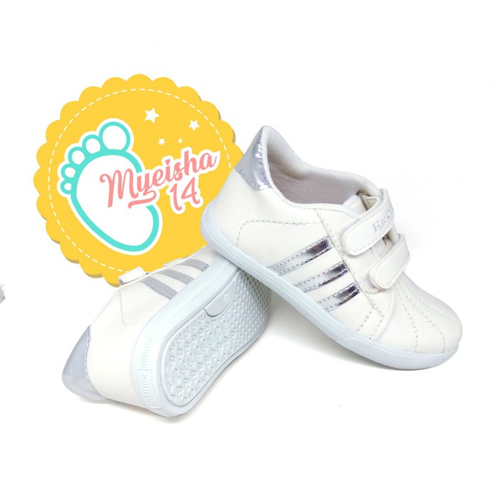 TERKINI SEPATU SEKOLAH ANAK SNEAKERS SEPATU KETS PUTIH LIST SILVER - 28 KEREN