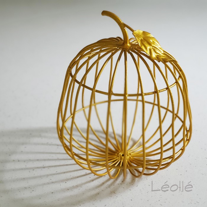 Leolle Pajangan Ornament Dekorasi Apel Metal