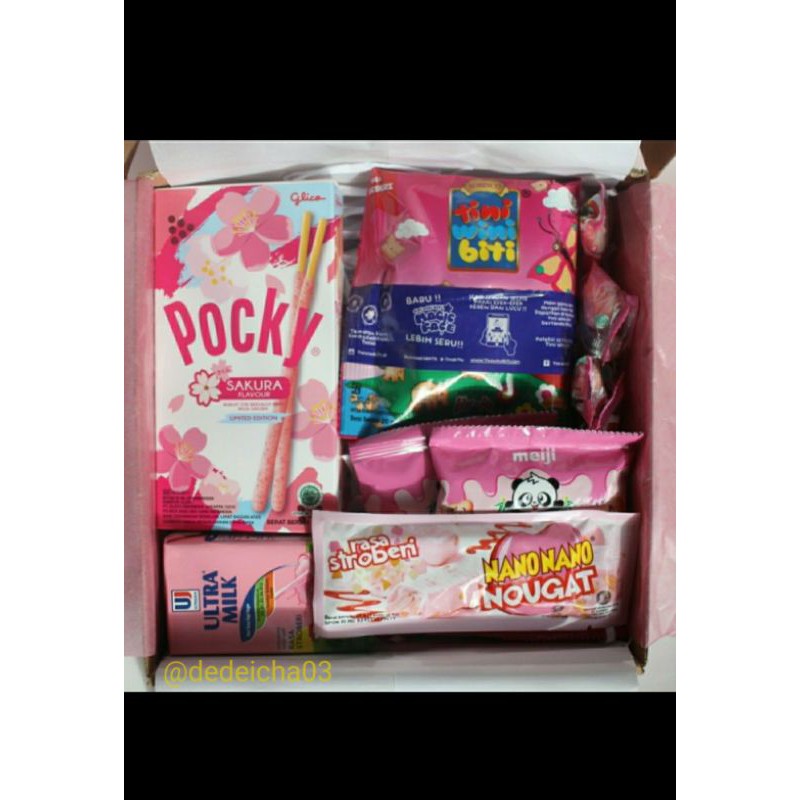 

Snack Box PiNk Hampers