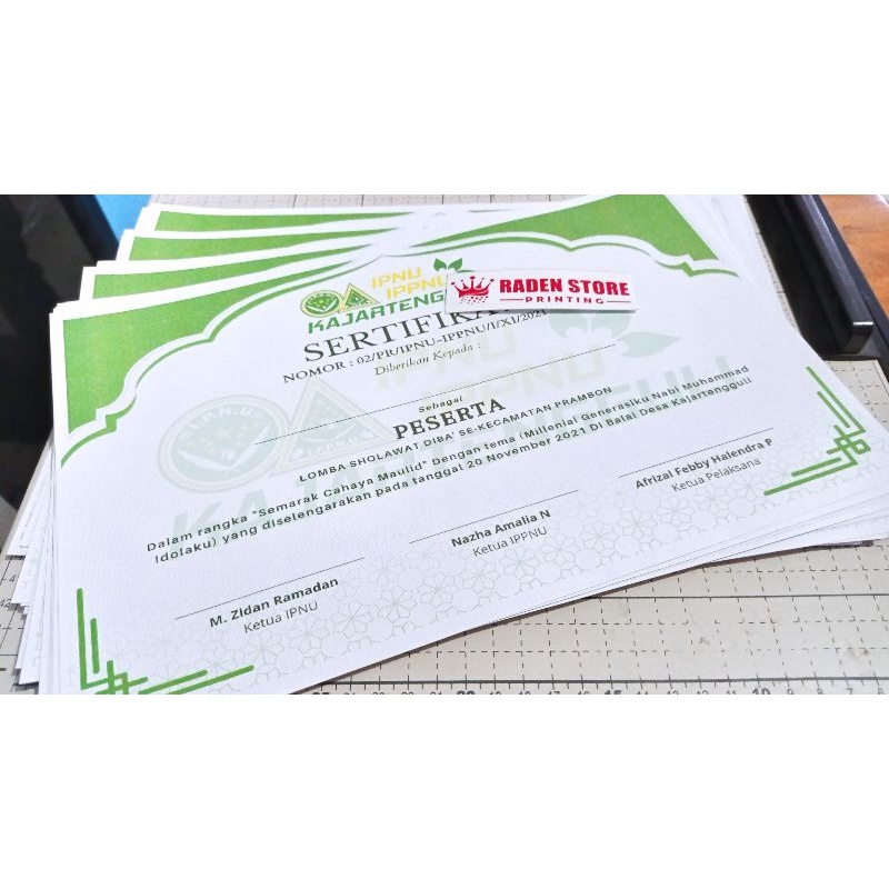 

Cetak Piagam / Sertifikat Penghargaan