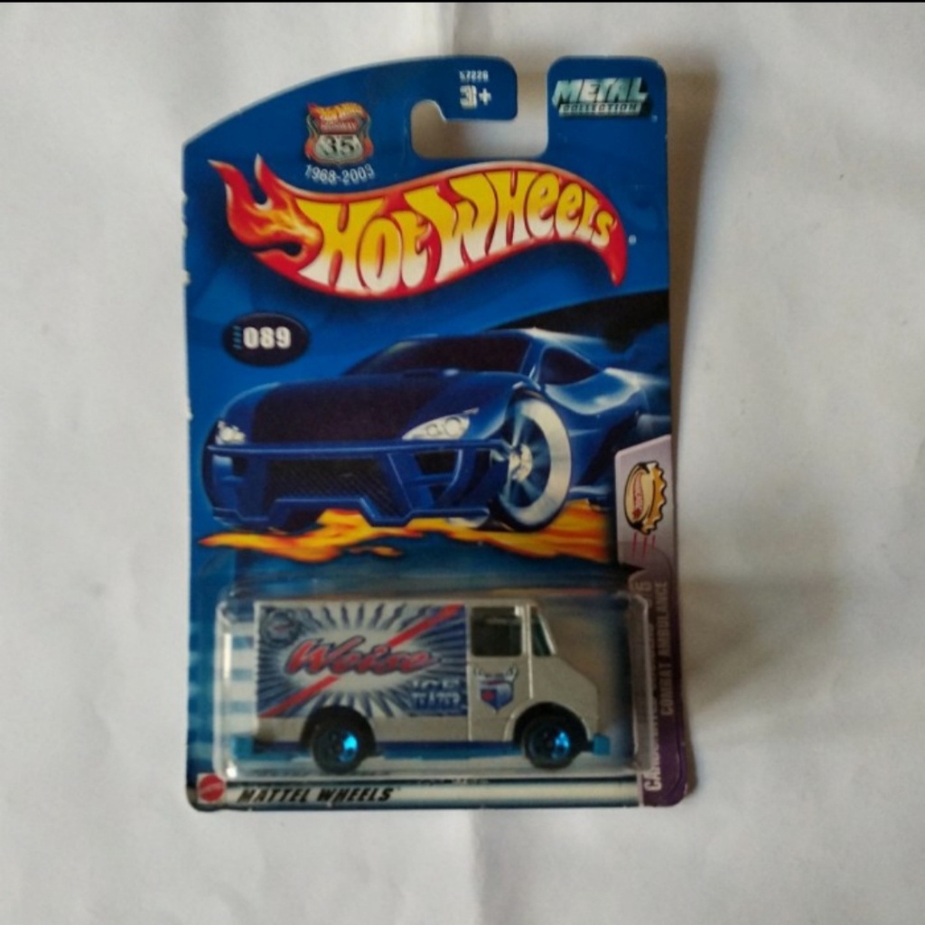 Hot Wheels Combat Ambulance Carbonated Cruisers 2003