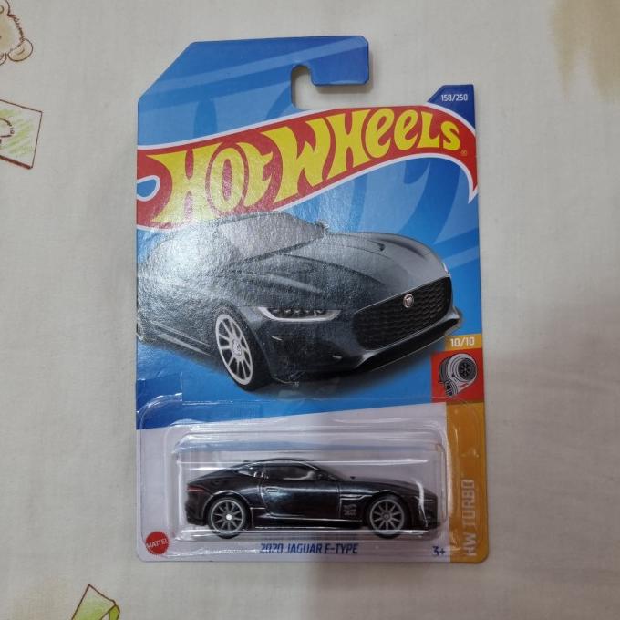 hot wheels hotwheels 2020 Jaguar F-Type th$ super treasure hunt 2022