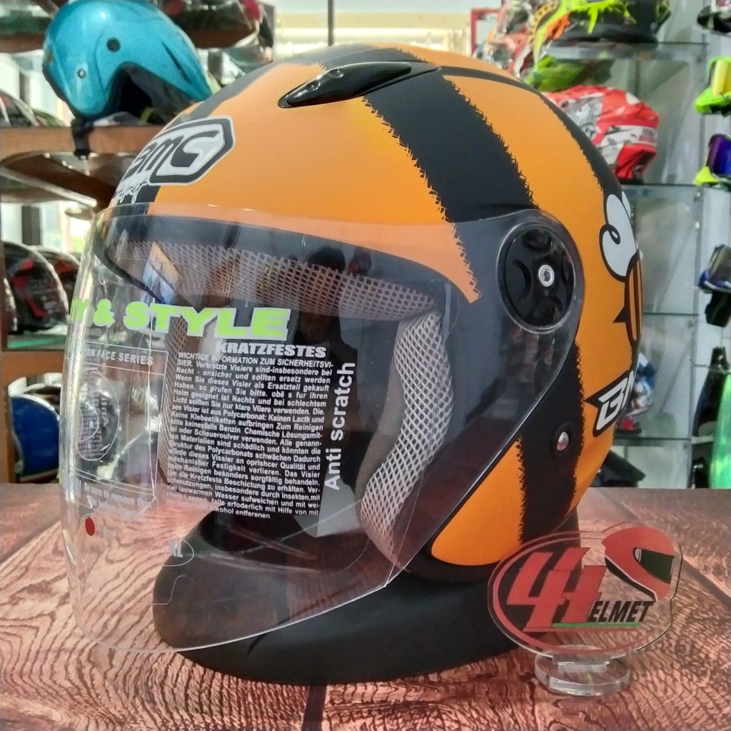 BMC MILAN Fluffy Bee Black Doft Bumble Bee Helm Half Face Single Clear Visor
